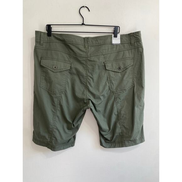 New with Tags Women's Olive Green Bermuda Shorts - Picture 5 of 13